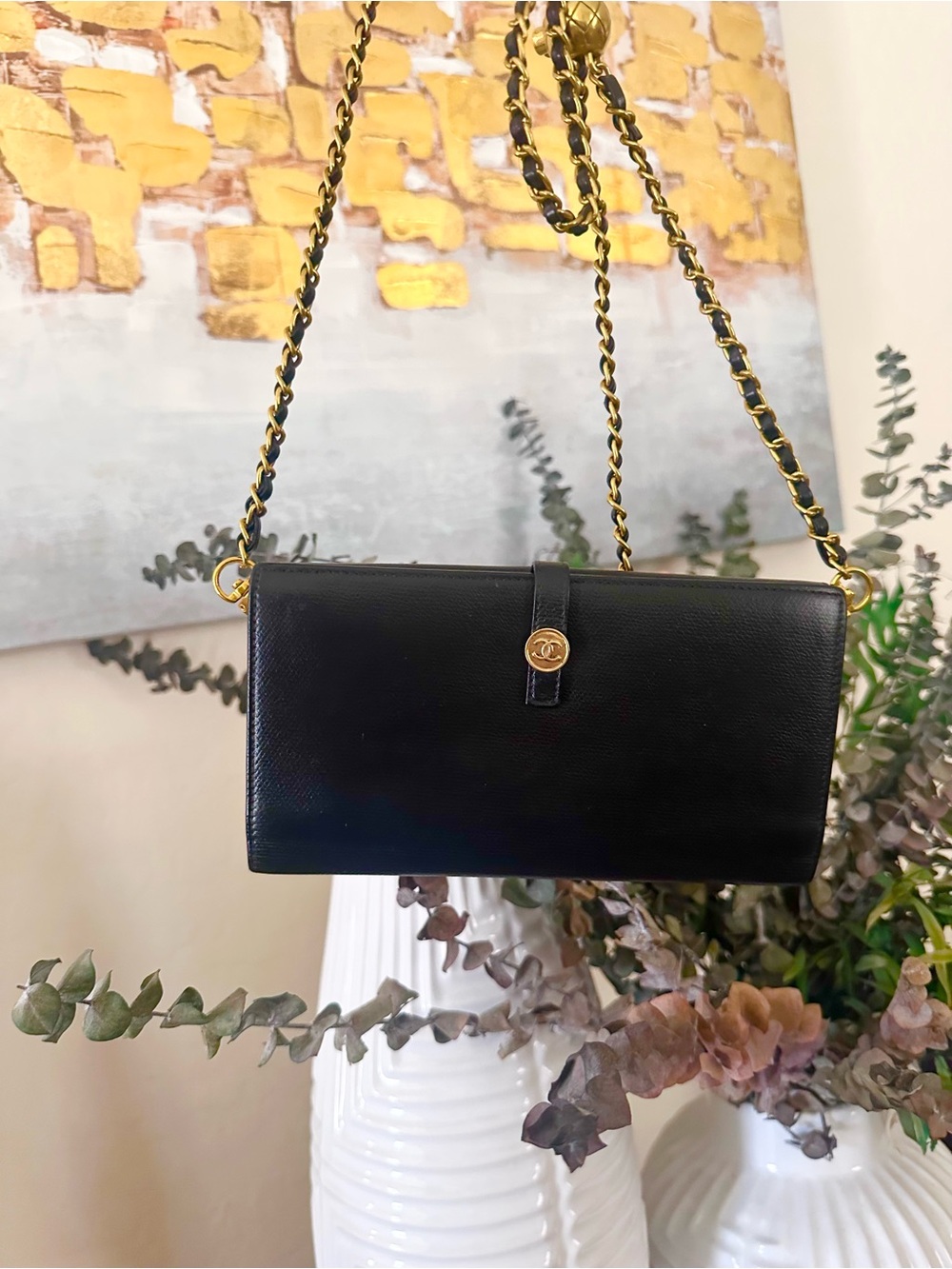 CHANEL Black Wallet with Chain - Picture 4 of 13